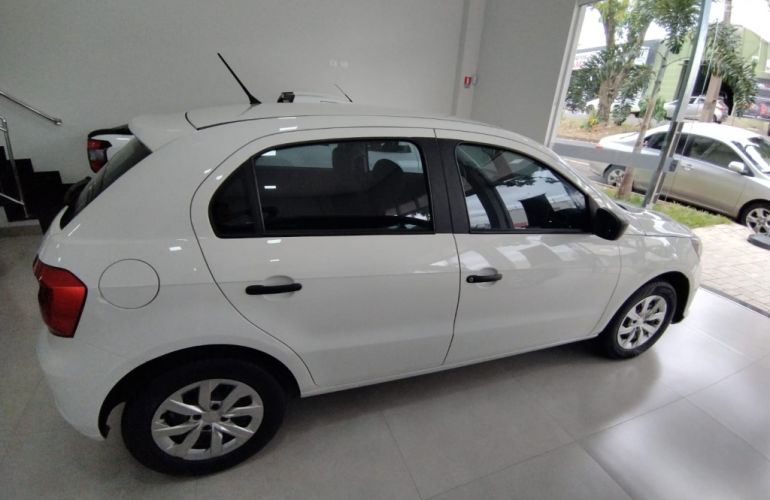Volkswagen Gol 1.0 MPI (Flex) - Foto #8