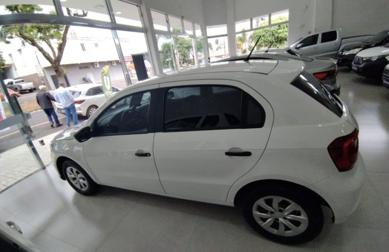Volkswagen Gol 1.0 MPI (Flex) - Foto #9