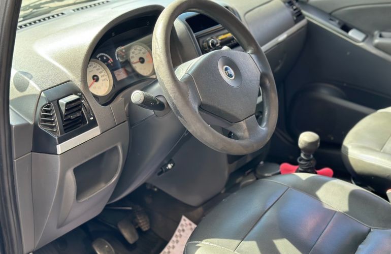 Fiat Idea 1.4 MPi Elx 8v - Foto #8