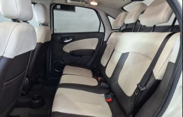 Fiat Grand Siena Essence 1.6 16V Dualogic (Flex) - Foto #8