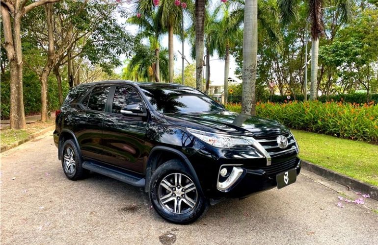 Toyota Hilux Sw4 2.7 Sr 4x2 16V Flex 4p Automático - Foto #4
