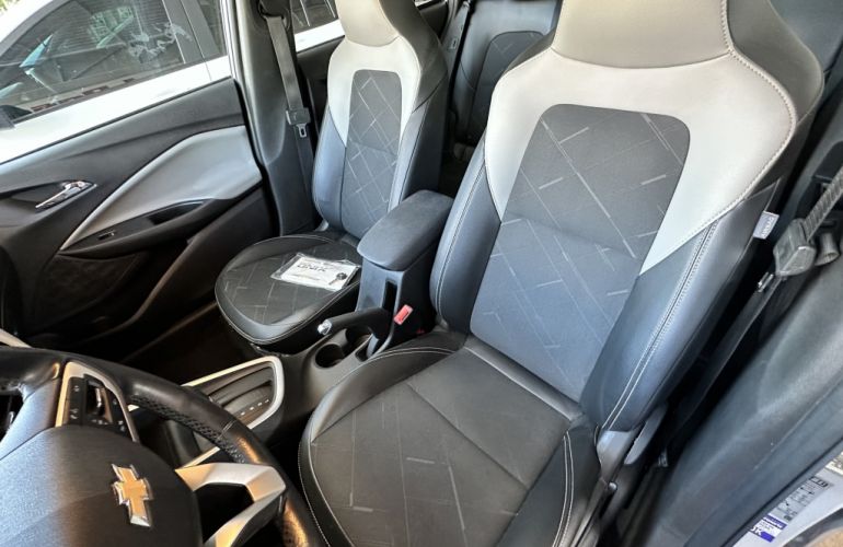 Chevrolet Onix 1.0 Turbo Premier (Aut) - Foto #5