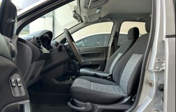 Ford Fiesta 1.0 Rocam Hatch 8v - Foto #8