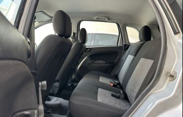Ford Fiesta 1.0 Rocam Hatch 8v - Foto #9