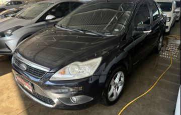 Ford Focus Sedan 2.0 16V (Aut)