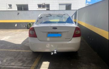 Ford Focus Sedan GLX 2.0 16V (Flex) (Aut) - Foto #2