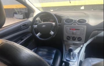 Ford Focus Sedan GLX 2.0 16V (Flex) (Aut) - Foto #4