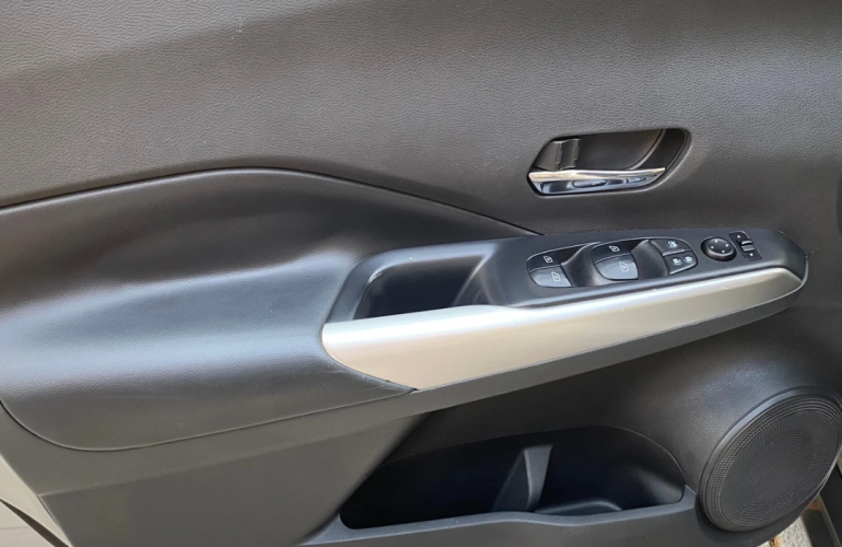 Nissan Kicks 1.6 SV CVT (Flex) - Foto #6