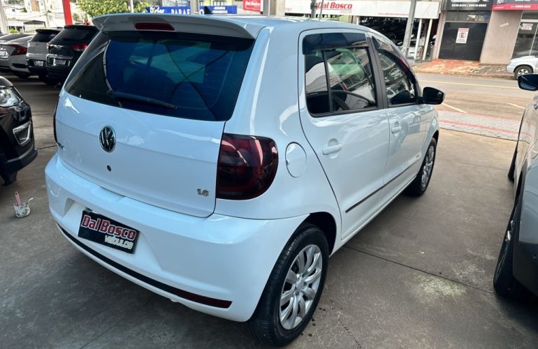 Volkswagen Fox 1.6 VHT Prime (Flex) - Foto #4