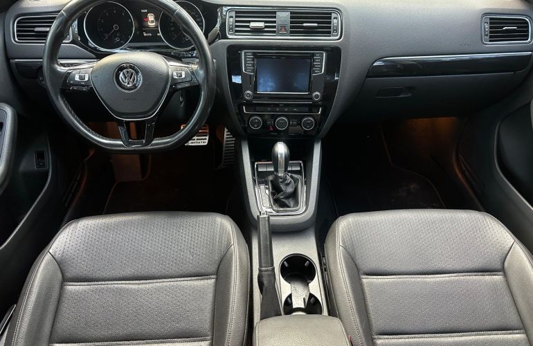 Volkswagen Jetta 2.0 TSi Highline 211cv Gasolina 4p Tiptronic - Foto #6