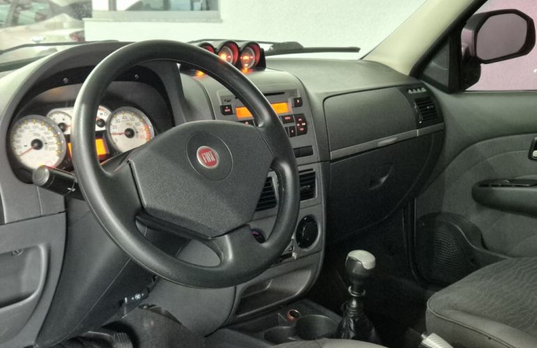 Fiat Strada Adventure Locker 1.8 16V (Cabine Estendida) - Foto #6