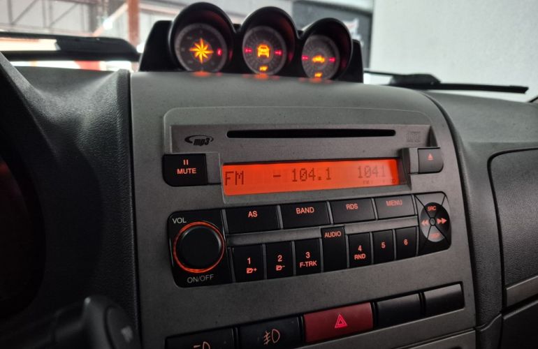 Fiat Strada Adventure Locker 1.8 16V (Cabine Estendida) - Foto #9