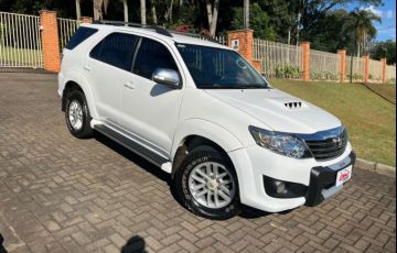 Toyota Hilux SW4 SRV 3.0 4X4 (7 Lugares)