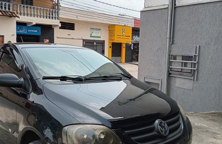 Volkswagen Fox Black 1.0 8V (Flex) 4p - Foto #6