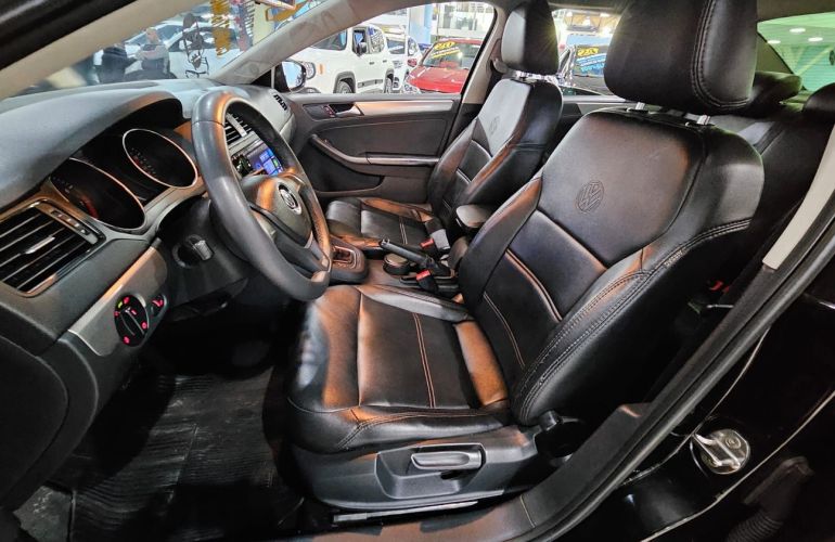 Volkswagen Jetta 1.4 16V TSi Trendline - Foto #5
