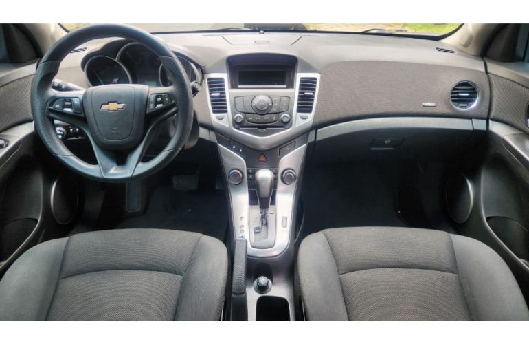 Chevrolet Cruze 1.8 LT 16V Flex 4p Automático - Foto #9