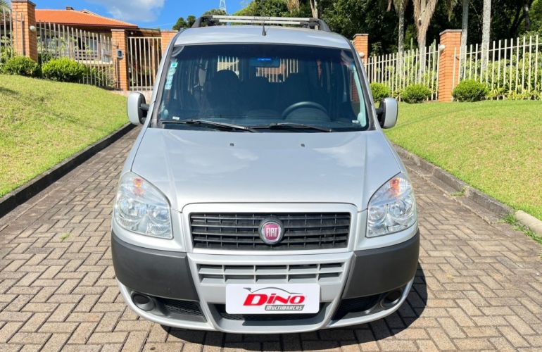 Fiat Doblò 1.8 Essence 7l - Foto #2