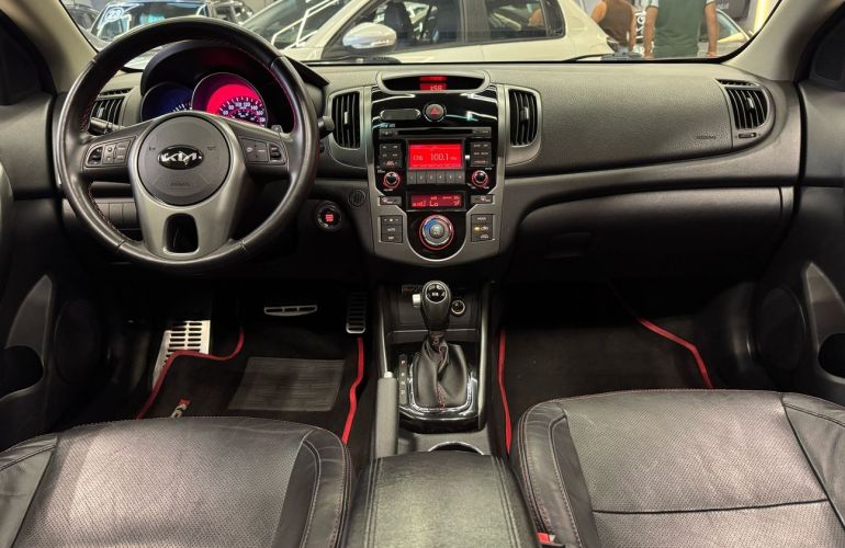 Kia Cerato 2.0 Koup 16v - Foto #8