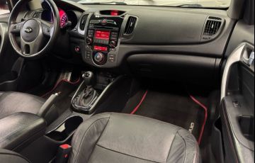 Kia Cerato 2.0 Koup 16v - Foto #10