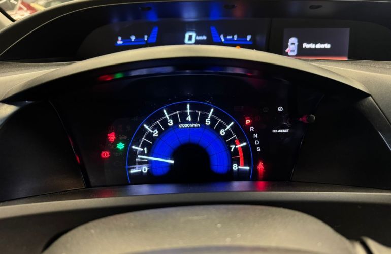 Honda Civic 2.0 LXR 16v - Foto #8
