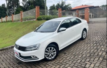 Volkswagen Jetta 2.0 Trendline Tiptronic (Flex) - Foto #2