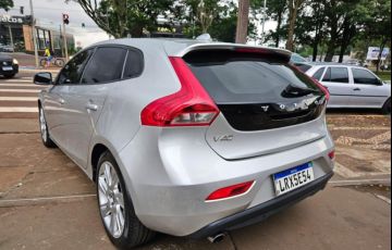 Volvo V40 2.0 T4 Dynamic - Foto #3
