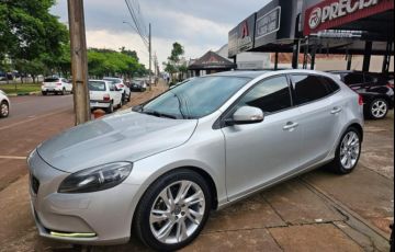 Volvo V40 2.0 T4 Dynamic - Foto #4