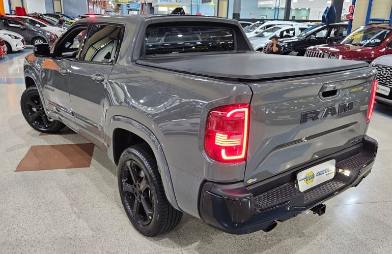 RAM Rampage 2.0 Hurricane 4 Turbo R/t 4x4 - Foto #6