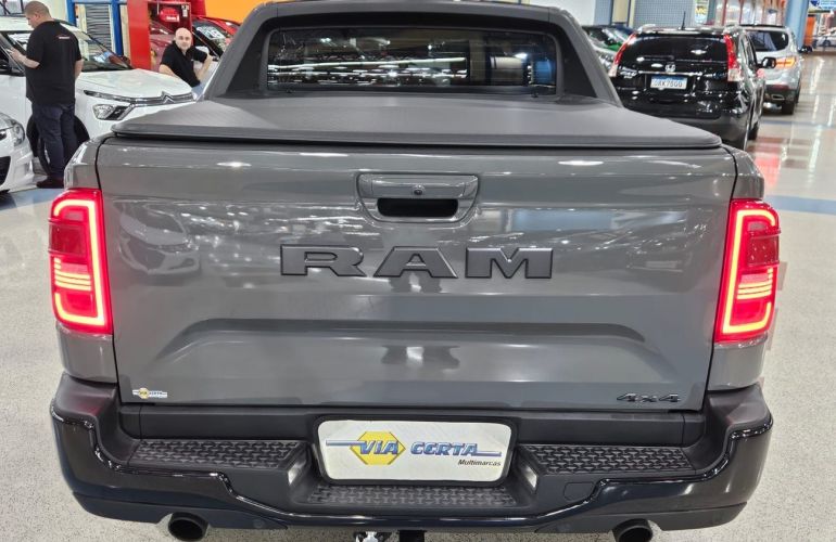RAM Rampage 2.0 Hurricane 4 Turbo R/t 4x4 - Foto #9