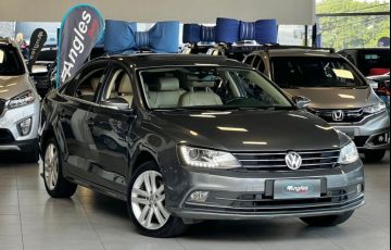 Volkswagen Jetta 2.0 TSi Highline 211cv