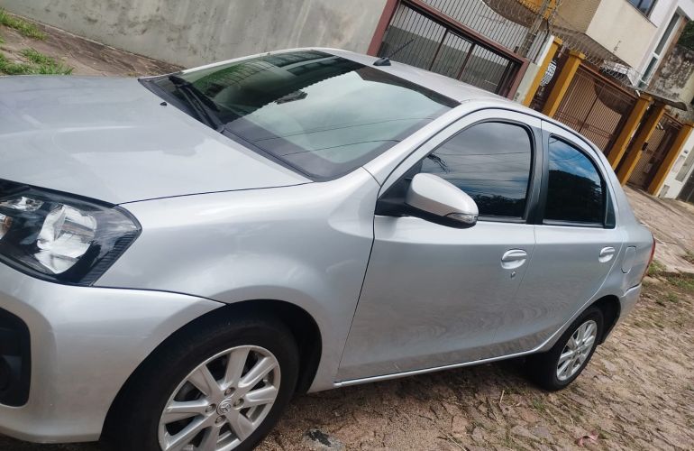 Toyota Etios Sedan X Plus 1.5 (Flex) (Aut) - Foto #10