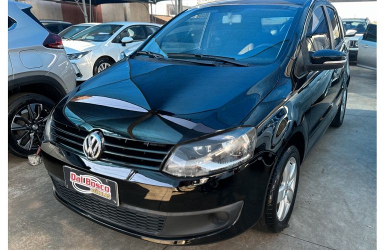 Volkswagen Fox 1.0 8V (Flex) - Foto #1