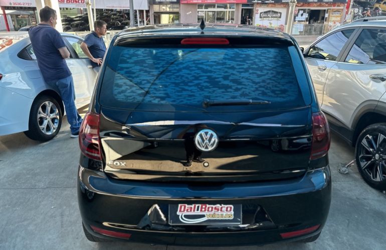 Volkswagen Fox 1.0 8V (Flex) - Foto #6