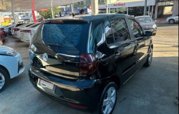 Volkswagen Fox 1.0 8V (Flex) - Foto #8