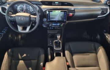 Toyota Hilux 2.8 D-4d Turbo CD Srx Limited 4x4 - Foto #4