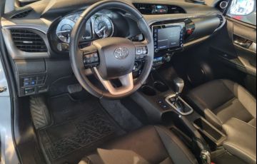 Toyota Hilux 2.8 D-4d Turbo CD Srx Limited 4x4 - Foto #5
