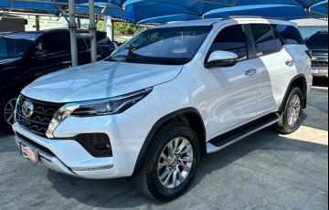 Toyota SW4 2.8 TDI SRX 7L 4x4 (Aut)