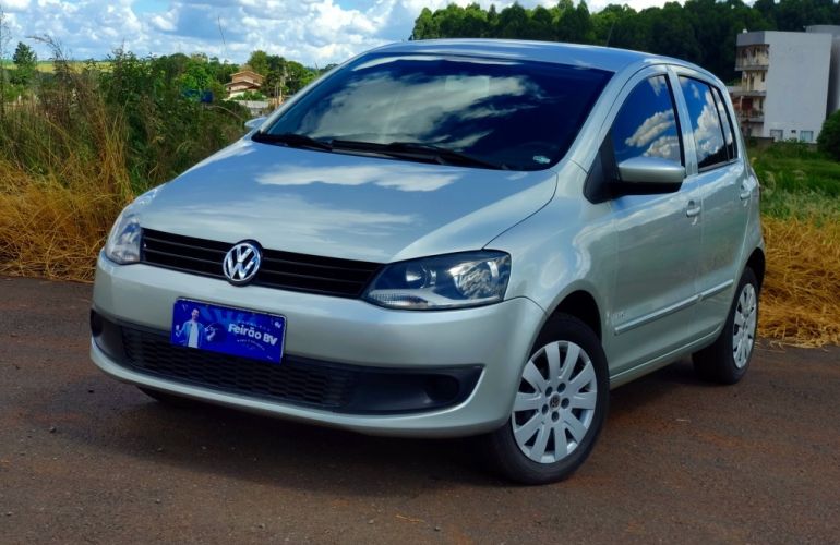 Volkswagen Fox 1.0 8V (Flex) - Foto #1