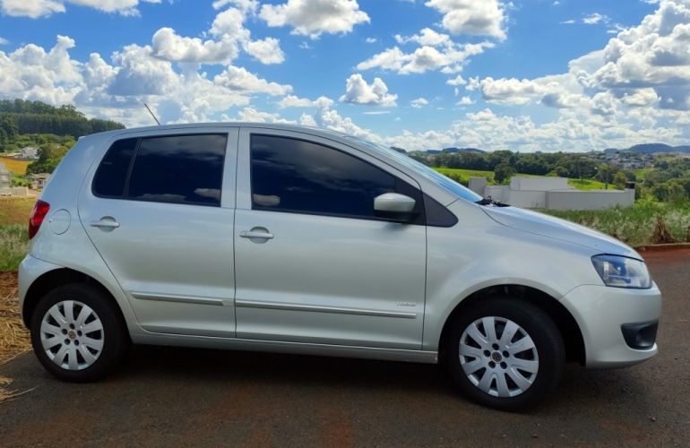 Volkswagen Fox 1.0 8V (Flex) - Foto #3