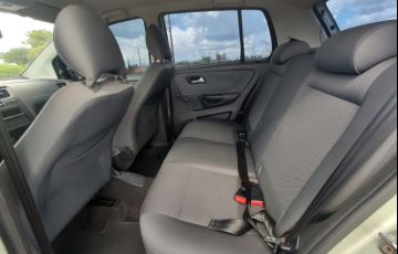 Volkswagen Fox 1.0 8V (Flex) - Foto #9