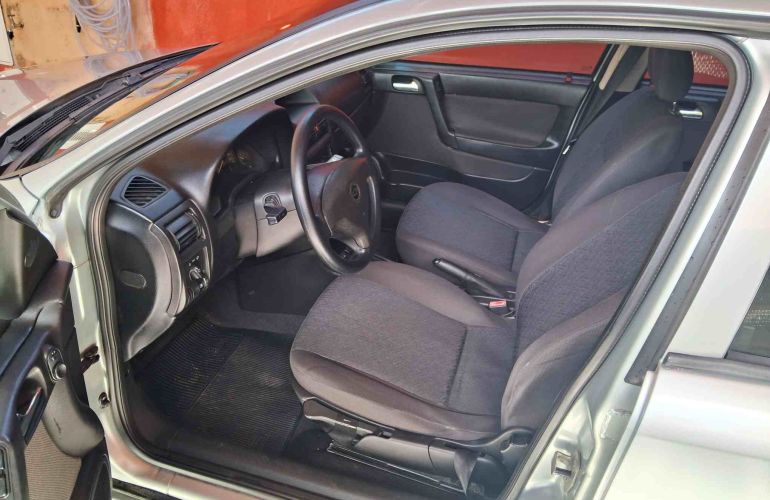 Chevrolet Astra Sedan Advantage 2.0 (Flex) - Foto #4