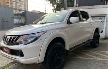 Mitsubishi L200 Triton 2.4 16V Turbo Sport GLS CD 4x4 - Foto #1