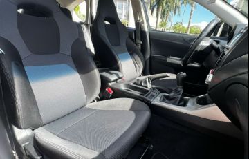 Subaru Impreza WRX 2.5 16V Turbo - Foto #4