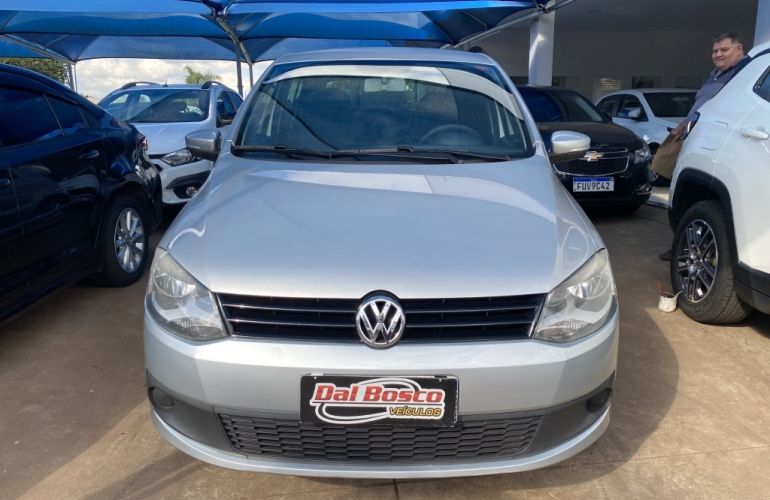 Volkswagen Fox 1.0 8V (Flex) - Foto #2