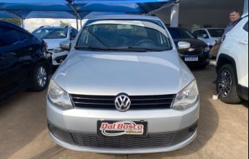 Volkswagen Fox 1.0 8V (Flex) - Foto #2