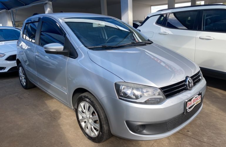 Volkswagen Fox 1.0 8V (Flex) - Foto #3