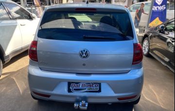 Volkswagen Fox 1.0 8V (Flex) - Foto #5