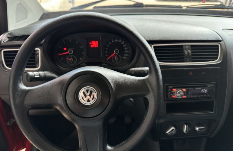 Volkswagen Fox 1.6 8V (Flex) - Foto #6