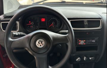 Volkswagen Fox 1.6 8V (Flex) - Foto #6
