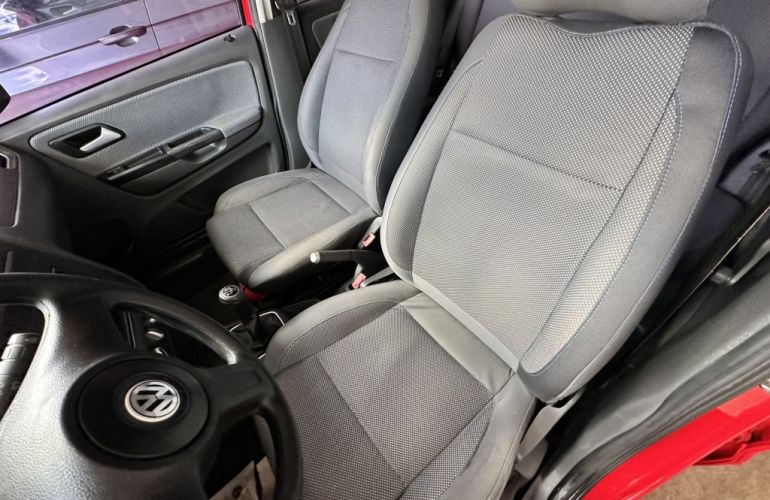 Volkswagen Fox 1.6 8V (Flex) - Foto #7